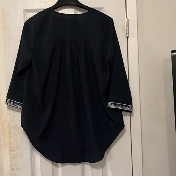EUC MM Couture Navy Blue Embroidered Top - Picture 2 of 4
